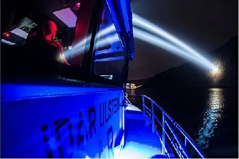 LED Spot Arama Işığı 200W 300W IP66 Su Geçirmez Çelik Korozyon Önleyici 1000m 3000m Deniz Gemi Tekne Uzaktan Arama Kurtarma Projektörü 11